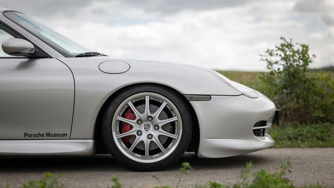 Porsche-996-GT3-9.jpg